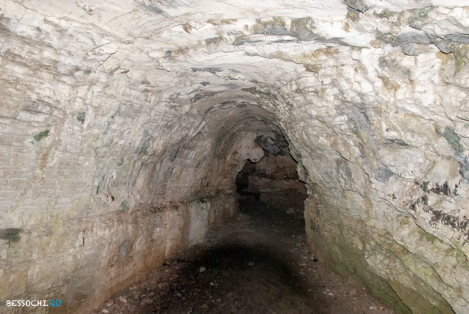 пещера Широкопокоссная