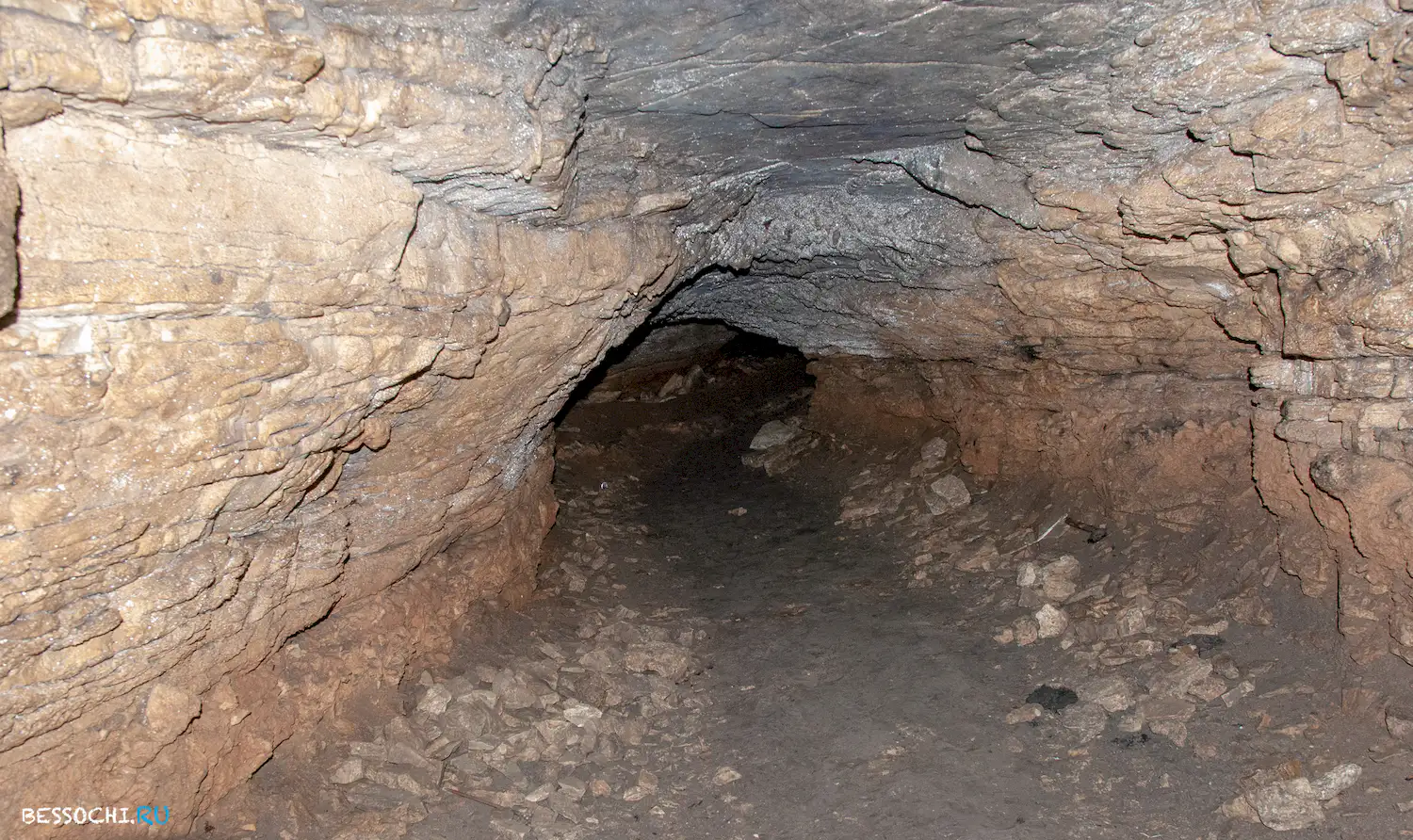 пещера Широкопокоссная