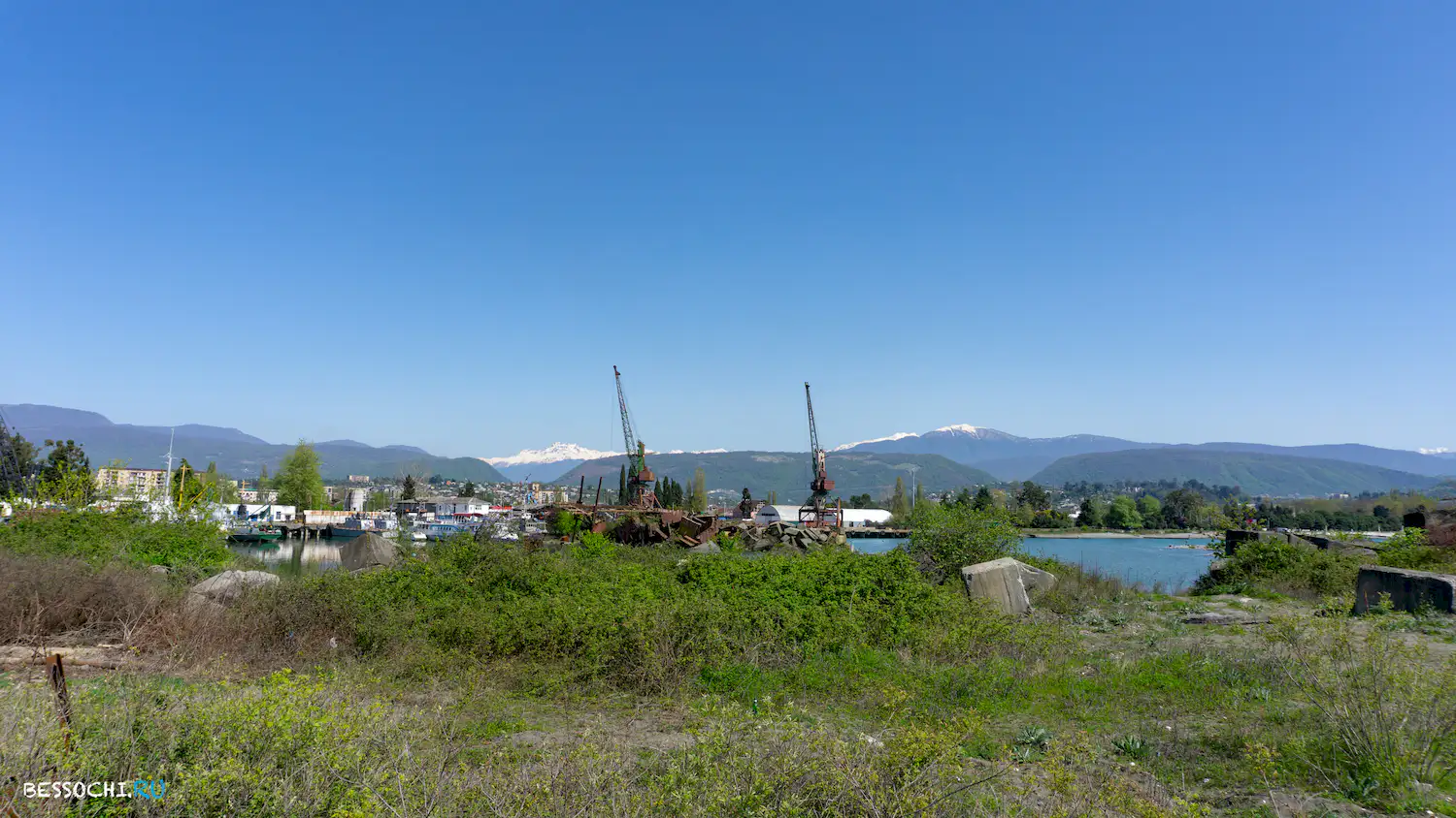 Сухумский порт