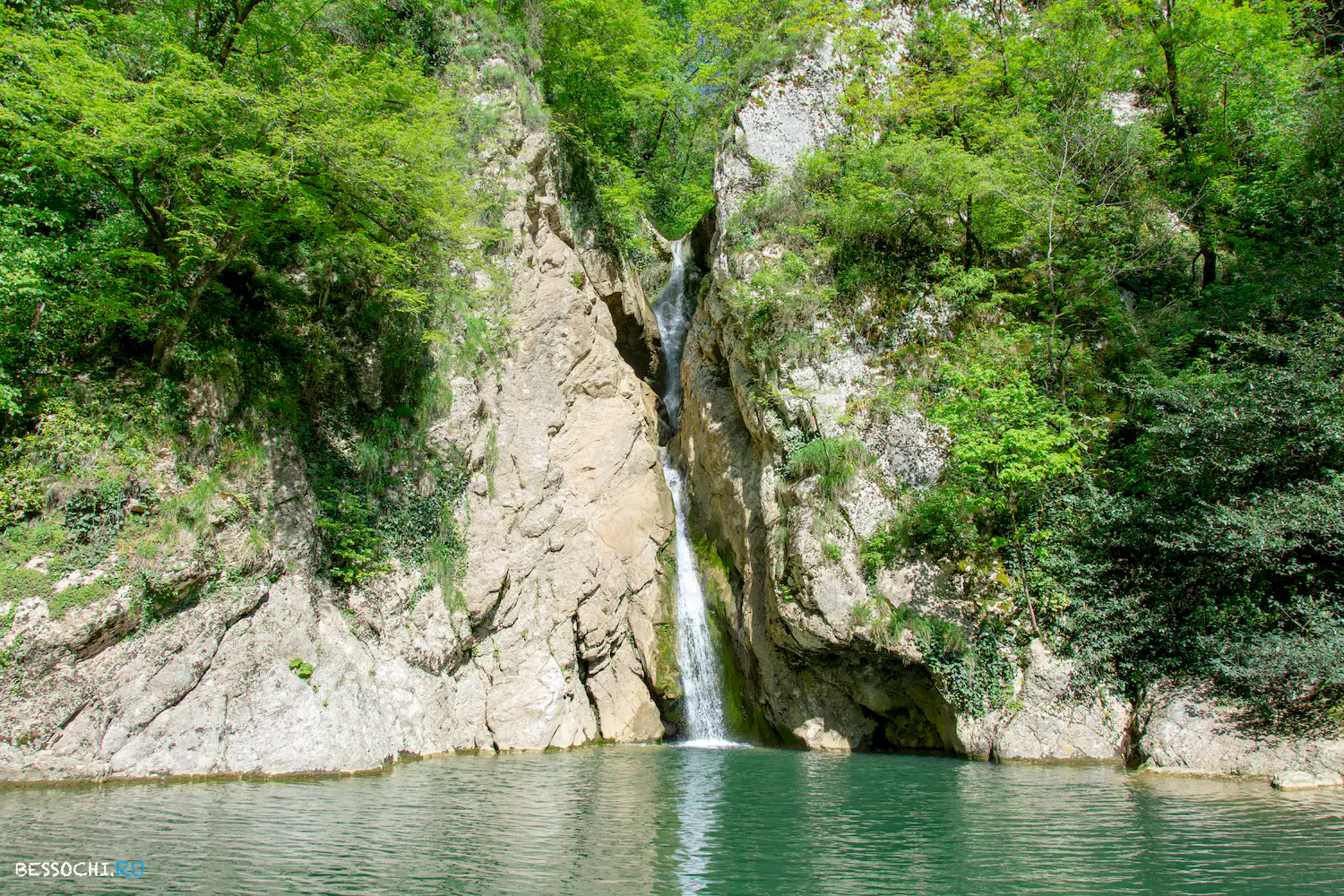Агурские водопады
