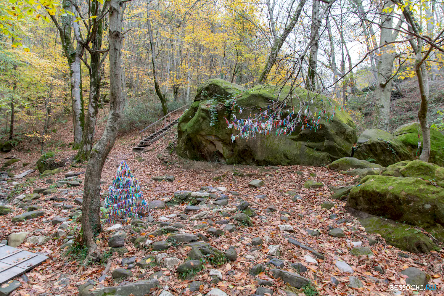 Волконский дольмен