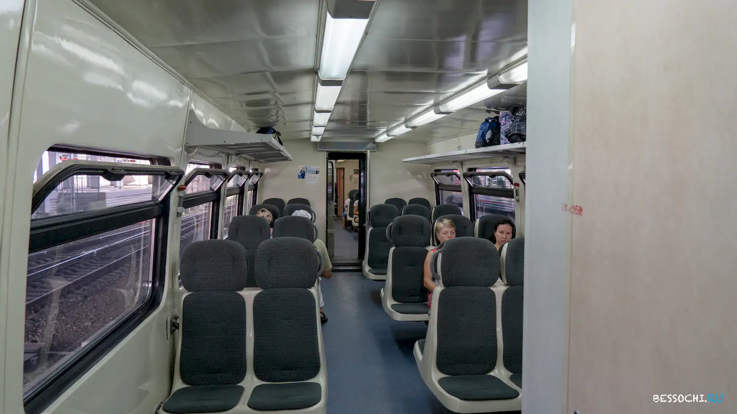 поезд Адлер-Гагра