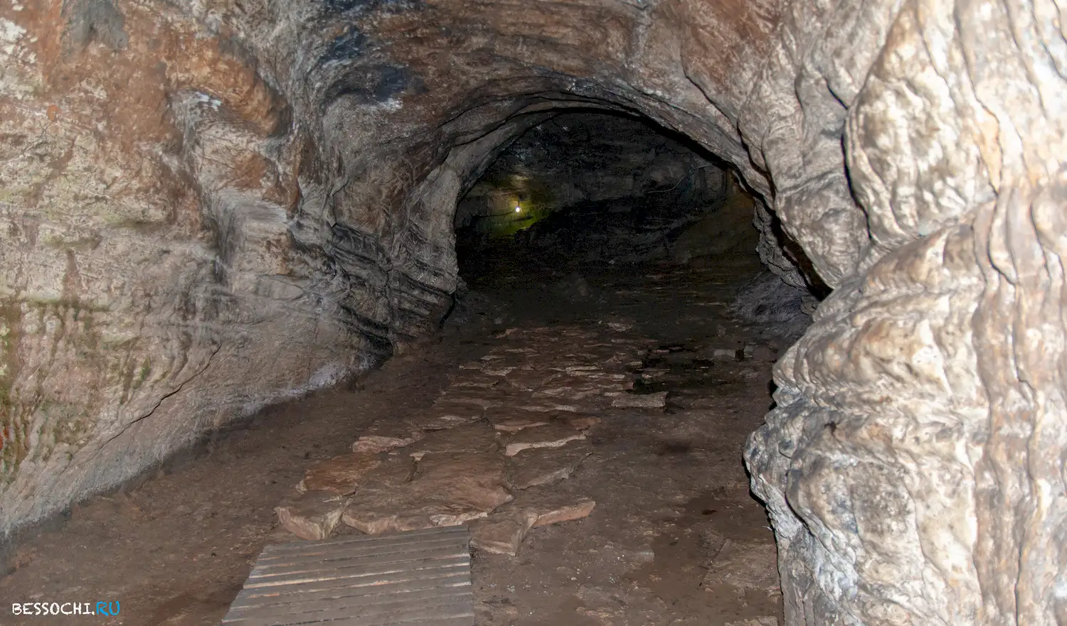 Ахштырская пещера