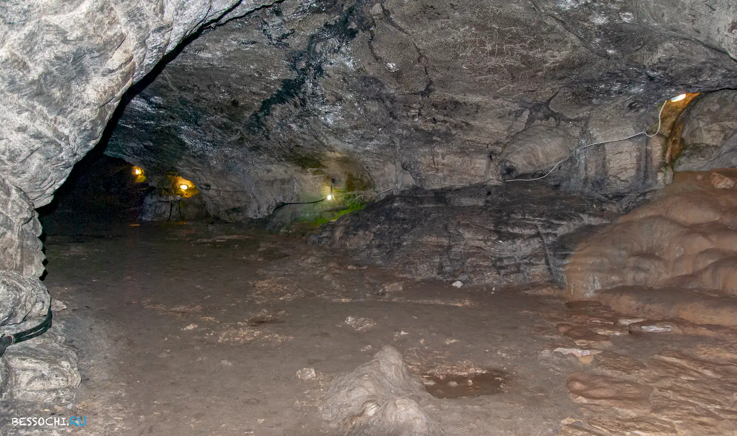 Ахштырская пещера