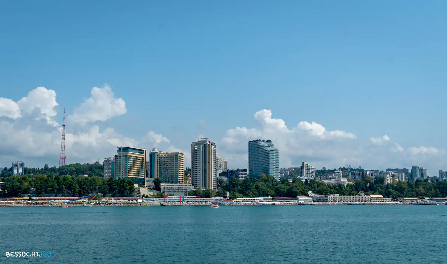 Теплоход Дагомыс