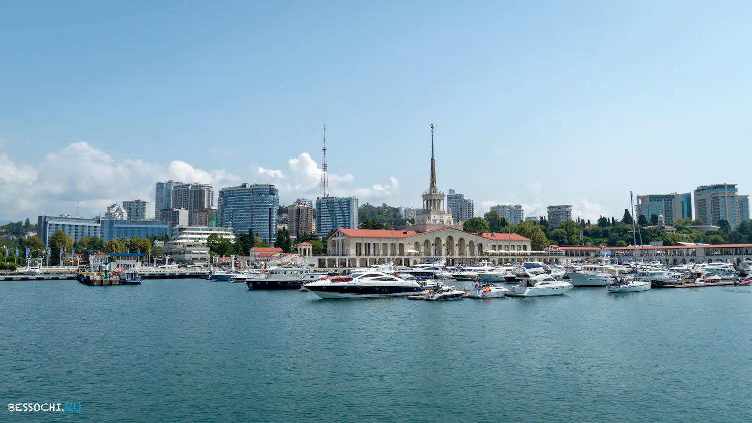 Теплоход Дагомыс