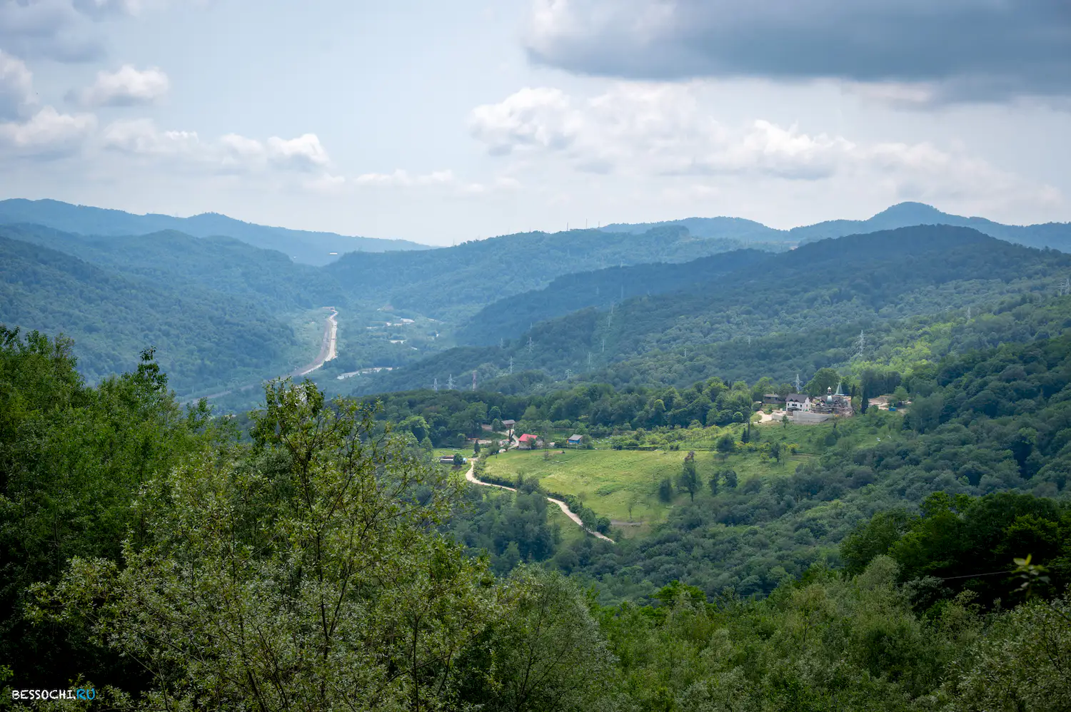 село Монастырь