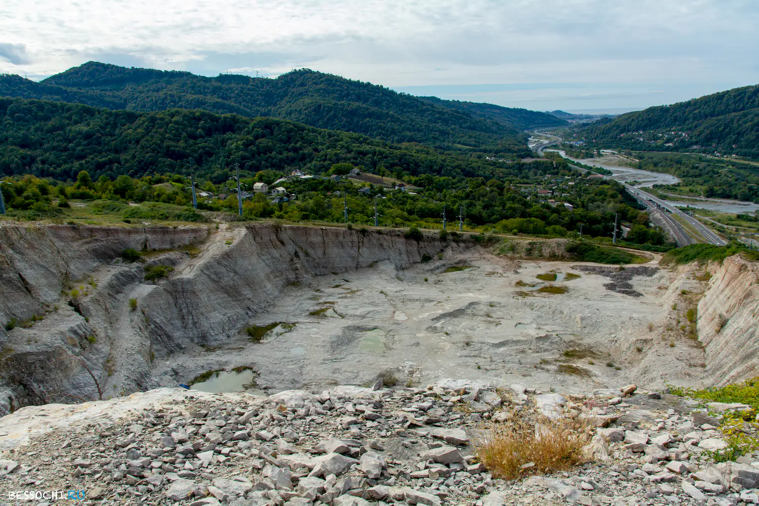 Ахштырское ущелье