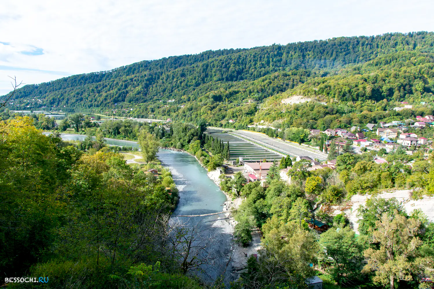 Ахштырское ущелье