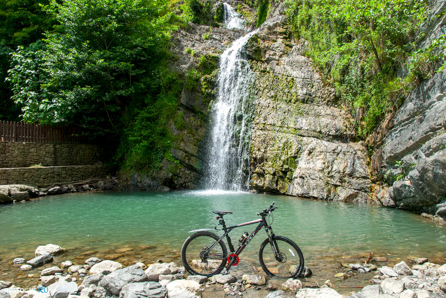 Змейковские водопады