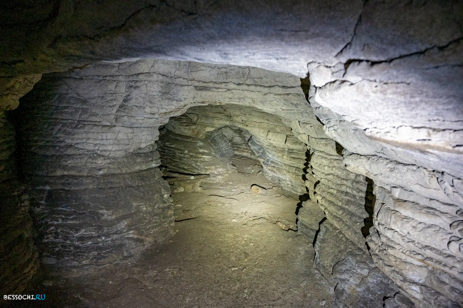 Навалищенская пещера