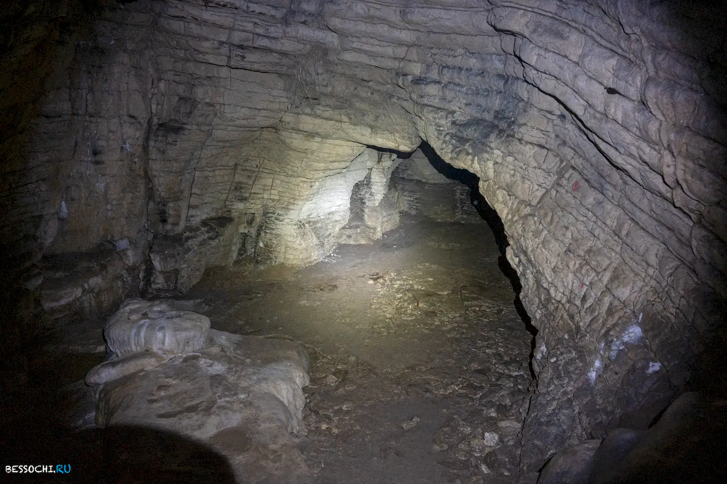 Навалищенская пещера