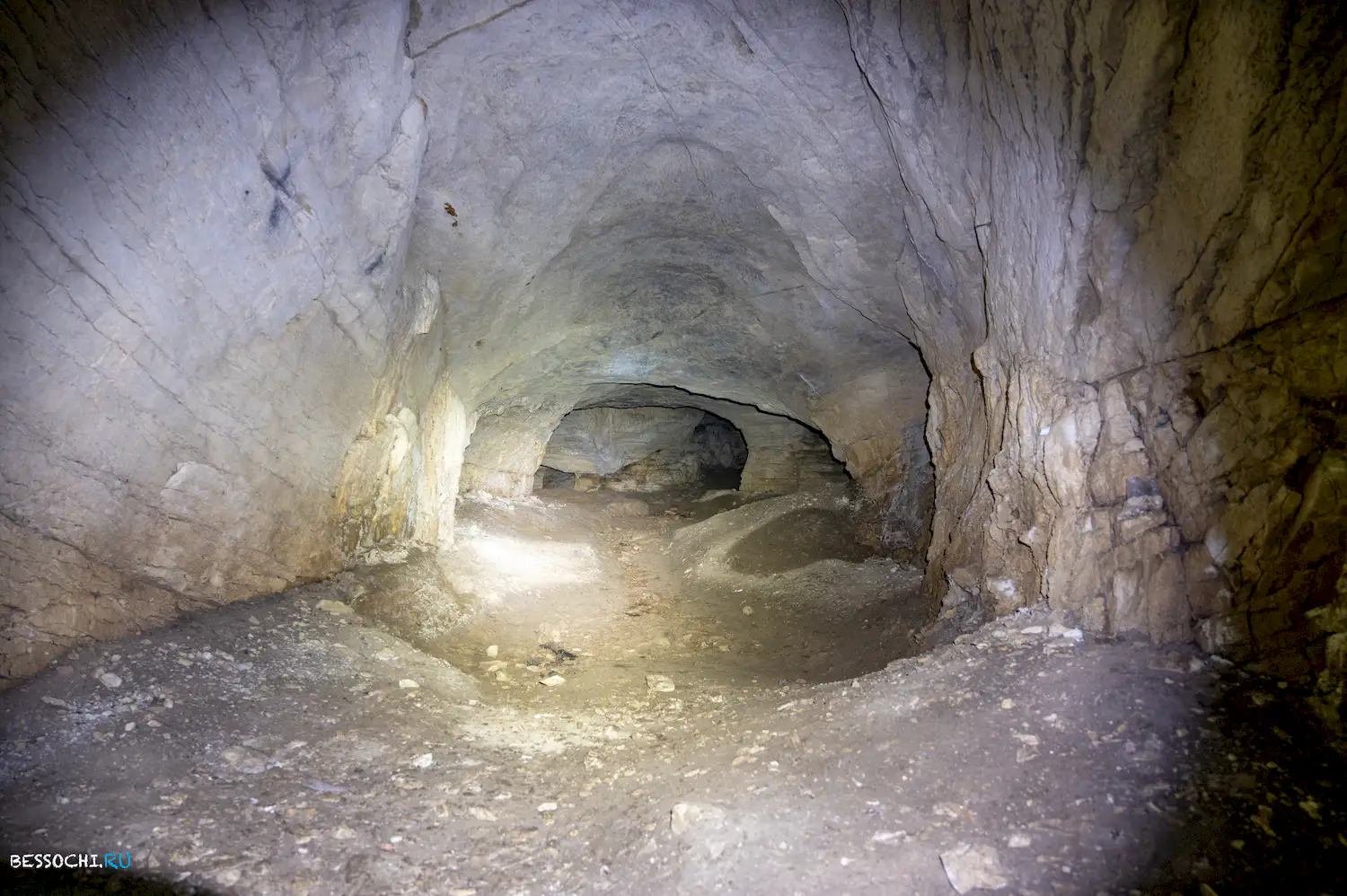 Навалищенская пещера