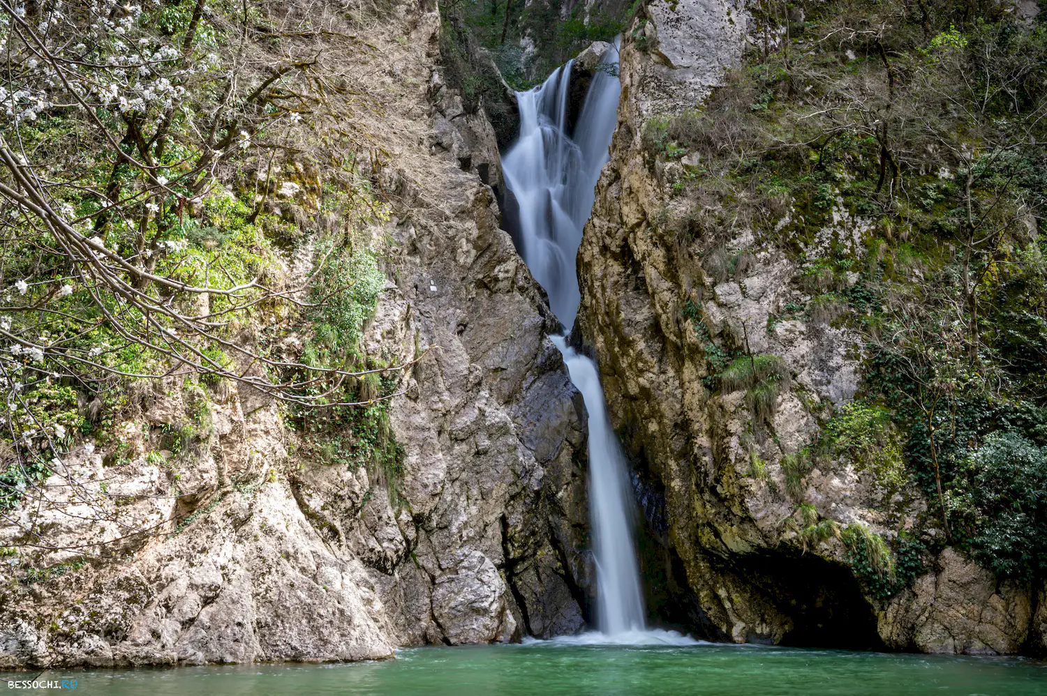 Агурский водопад