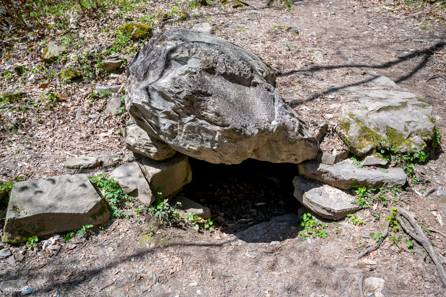 Дольмены Красной поляны