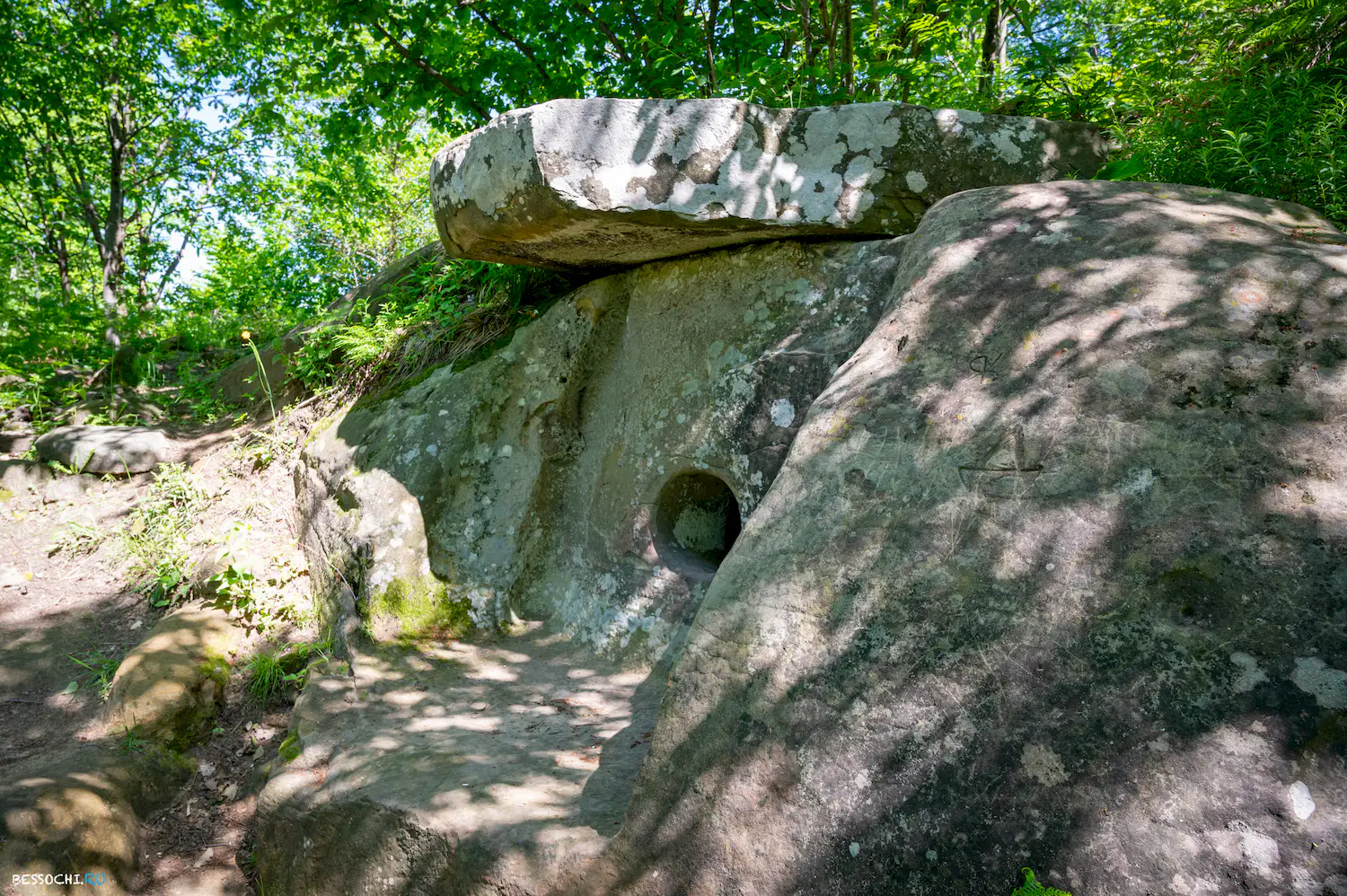 Волконка дольмен