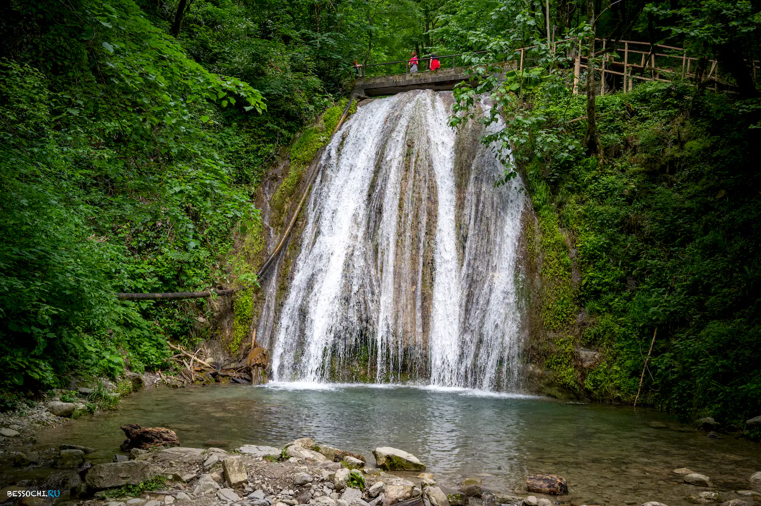 33 водопада
