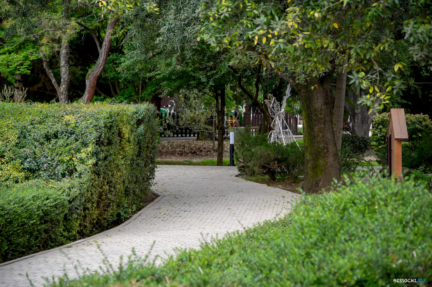 парк Лазаревское